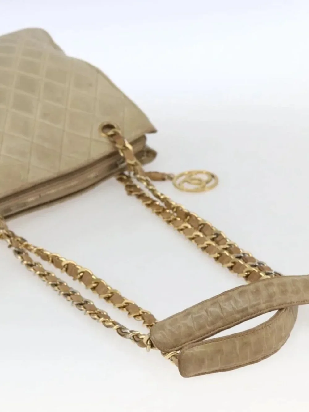 CHANEL Chain Matelasse Tote Bag Lamb Skin Beige Gold CC Auth bs32364